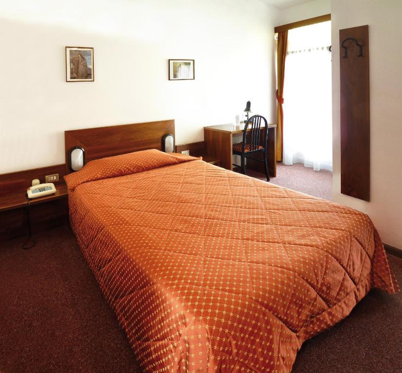 La Rotonda Hotell Pergine Valsugana Rum bild